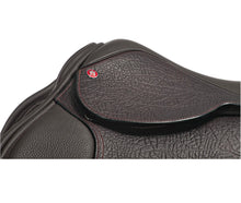 Load image into Gallery viewer, Elan Close-Contact Hunt Saddle