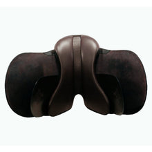 Load image into Gallery viewer, The Louisville™ Flat Seat Cut Back Show Saddle

